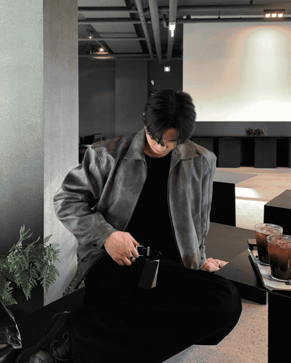 威尼石紋極簡皮革外套/ 2色
