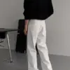 弗爾月牙白寬鬆牛仔褲/ 1色