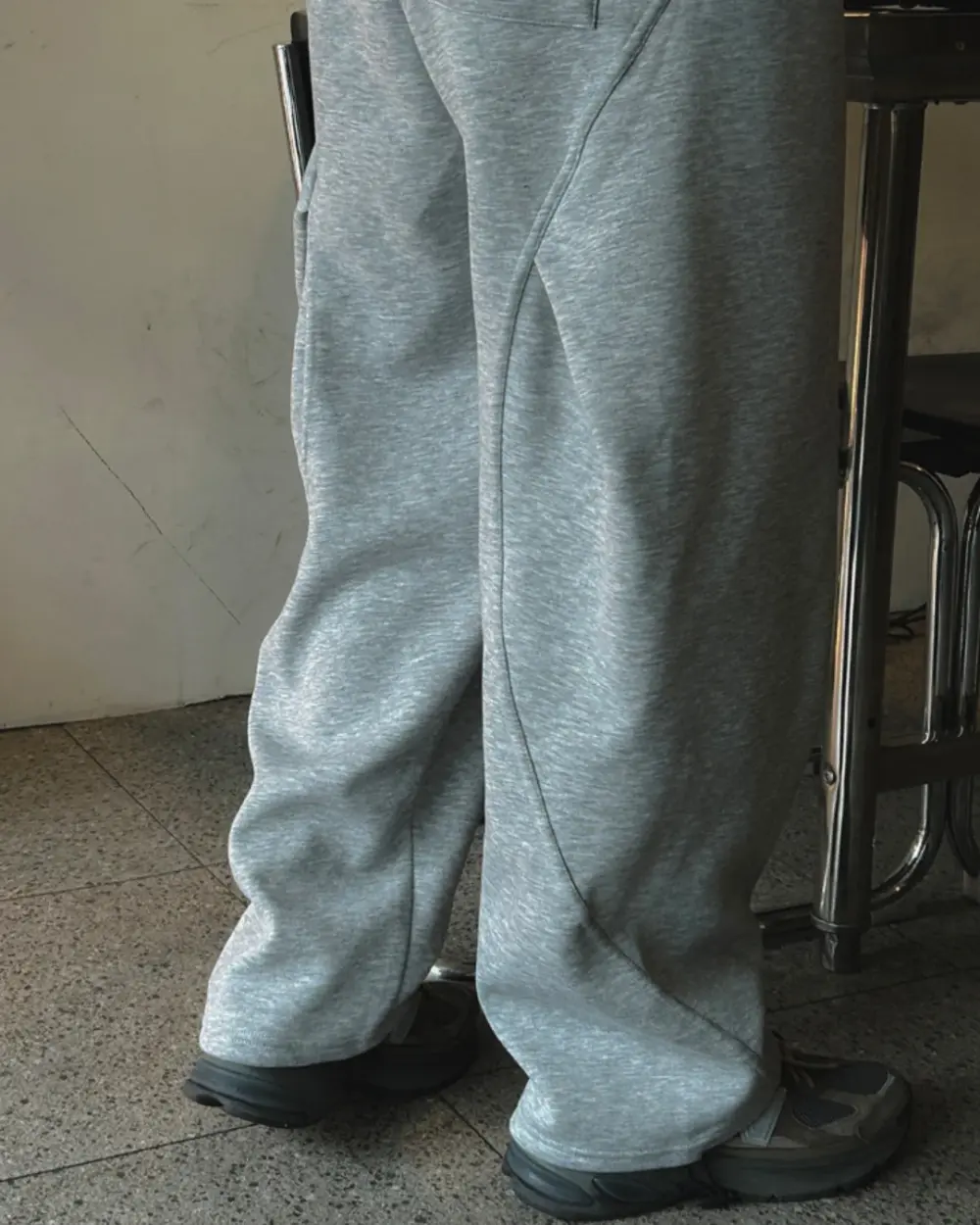 萊克彎刀弧休閒長褲/ 4色