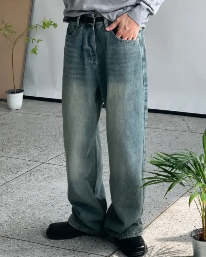 韓國男裝網購 淺藍水洗寬版牛仔褲