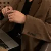 19 迪菲人字紋麂皮西裝外套/ 6色